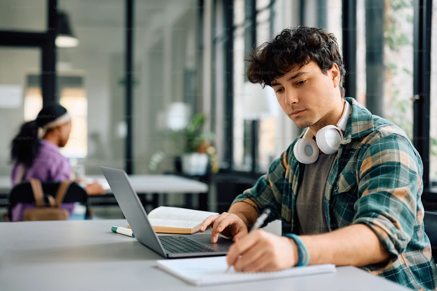 University Pathway Program: A Complete Guide for International Students